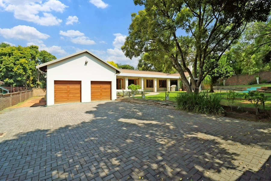4 Bedroom Property for Sale in Paulshof Gauteng
