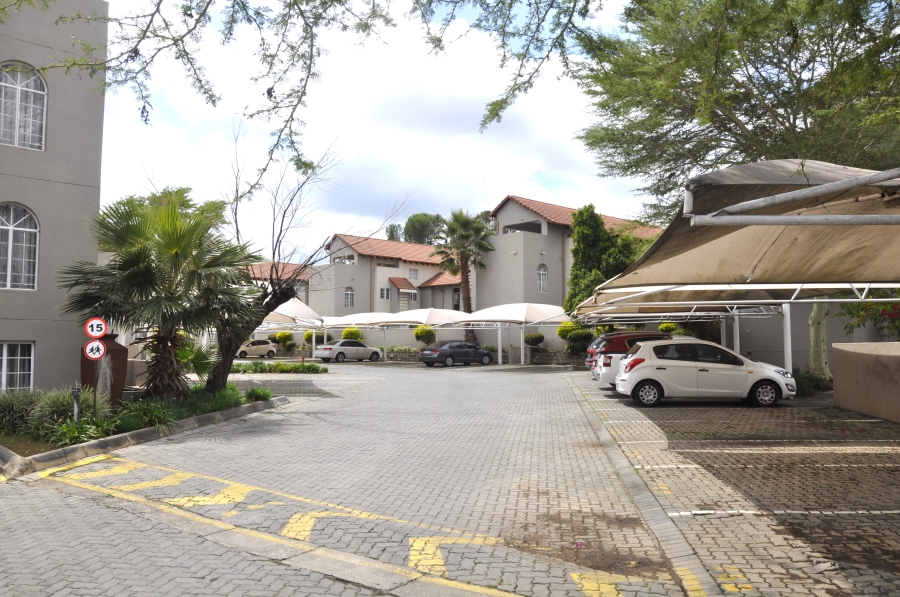 2 Bedroom Property for Sale in Erand Gardens Gauteng