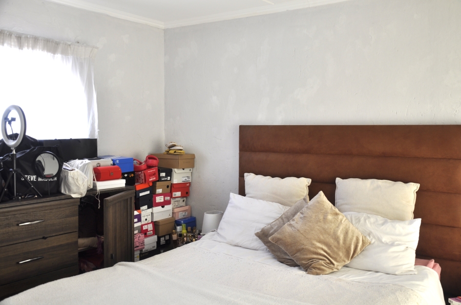 2 Bedroom Property for Sale in Erand Gardens Gauteng