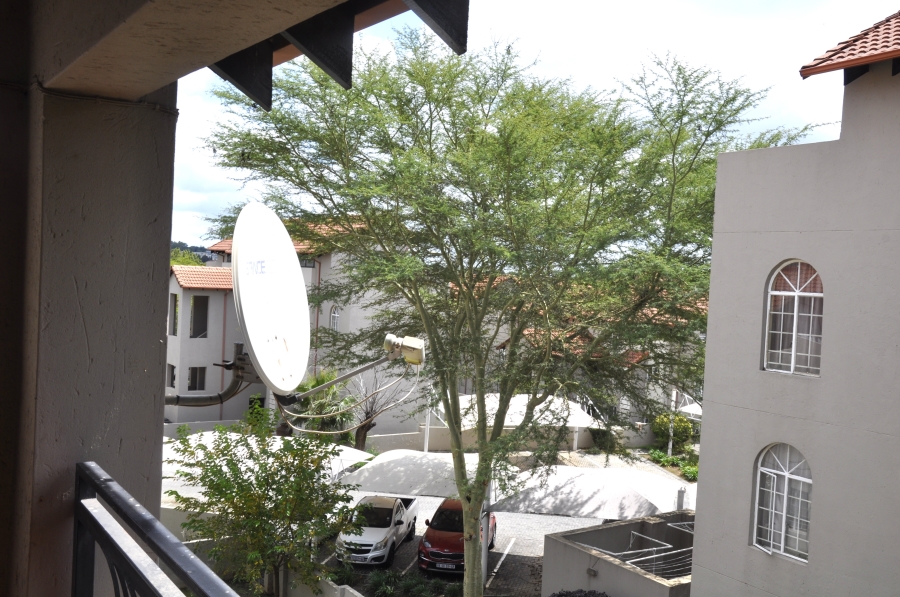 2 Bedroom Property for Sale in Erand Gardens Gauteng