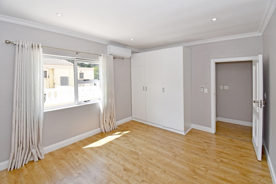 4 Bedroom Property for Sale in Kyalami Estates Gauteng