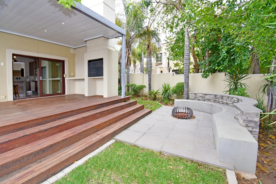 3 Bedroom Property for Sale in Douglasdale Gauteng