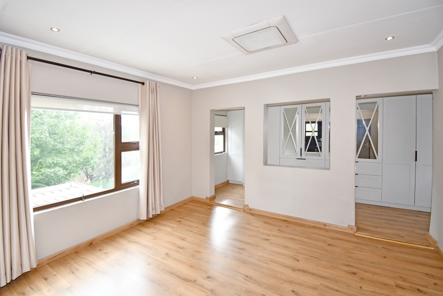 3 Bedroom Property for Sale in Douglasdale Gauteng