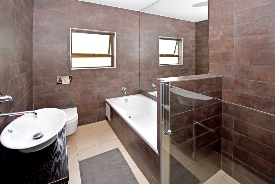 3 Bedroom Property for Sale in Douglasdale Gauteng