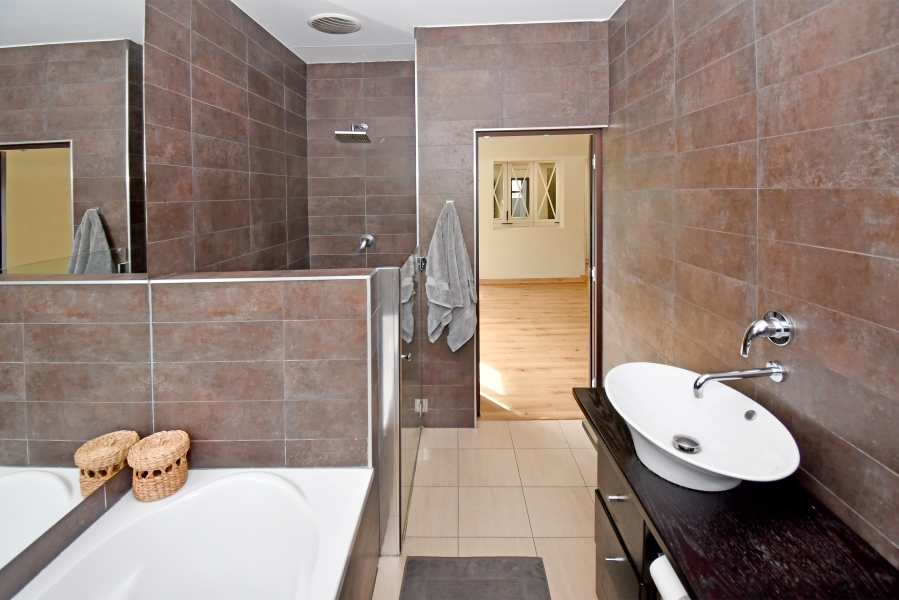 3 Bedroom Property for Sale in Douglasdale Gauteng