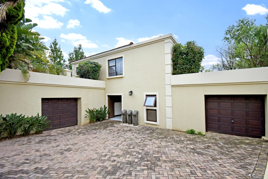 3 Bedroom Property for Sale in Douglasdale Gauteng