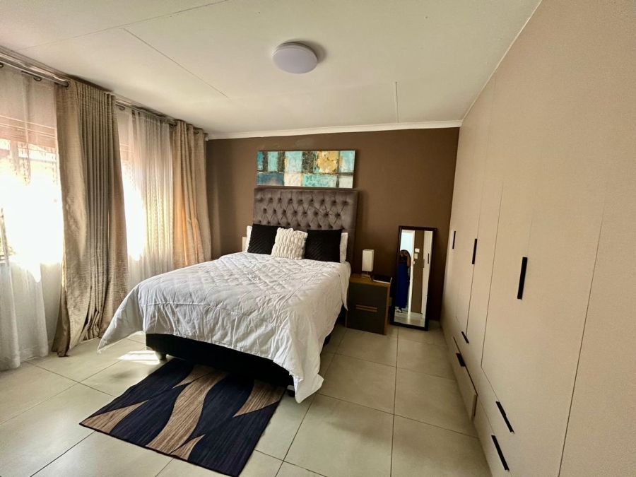 3 Bedroom Property for Sale in Halfway Gardens Gauteng