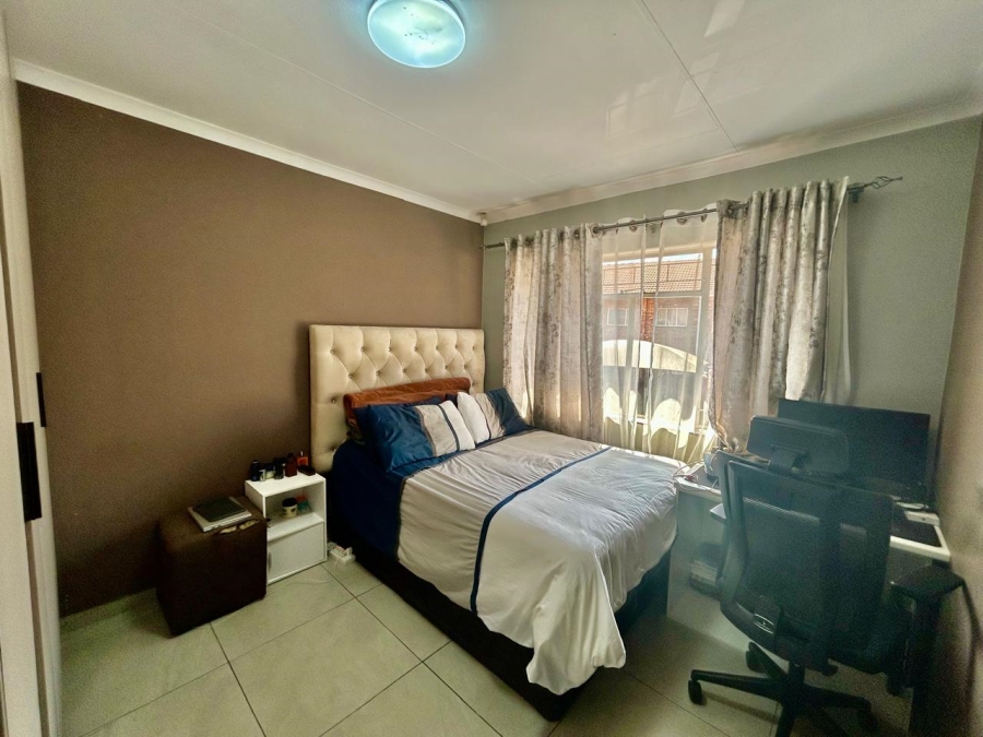 3 Bedroom Property for Sale in Halfway Gardens Gauteng