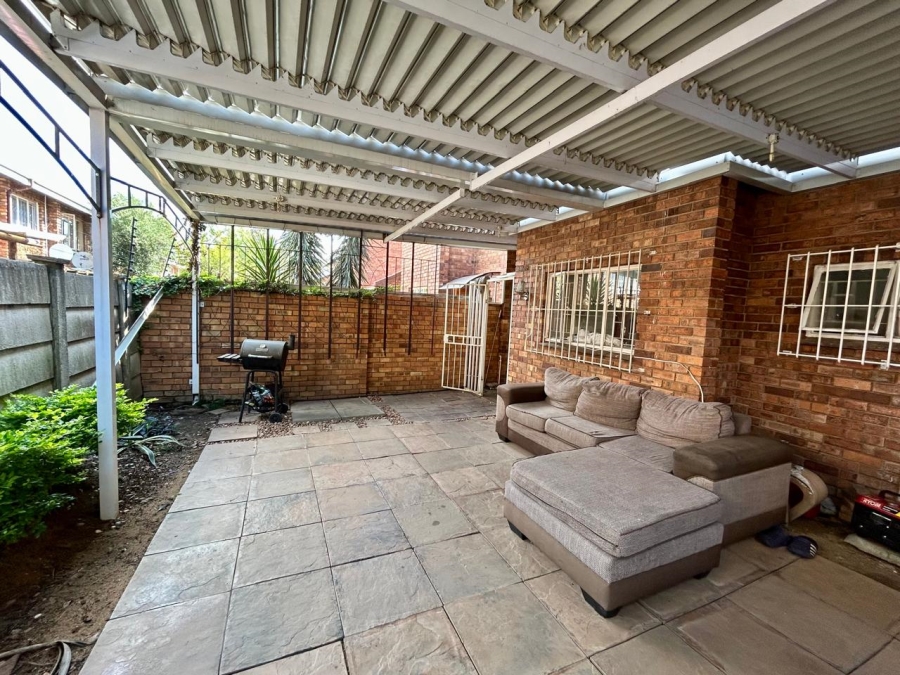 3 Bedroom Property for Sale in Halfway Gardens Gauteng