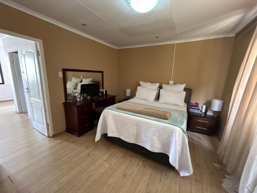 4 Bedroom Property for Sale in Halfway Gardens Gauteng
