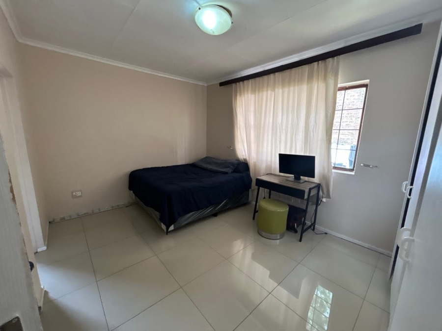 4 Bedroom Property for Sale in Halfway Gardens Gauteng