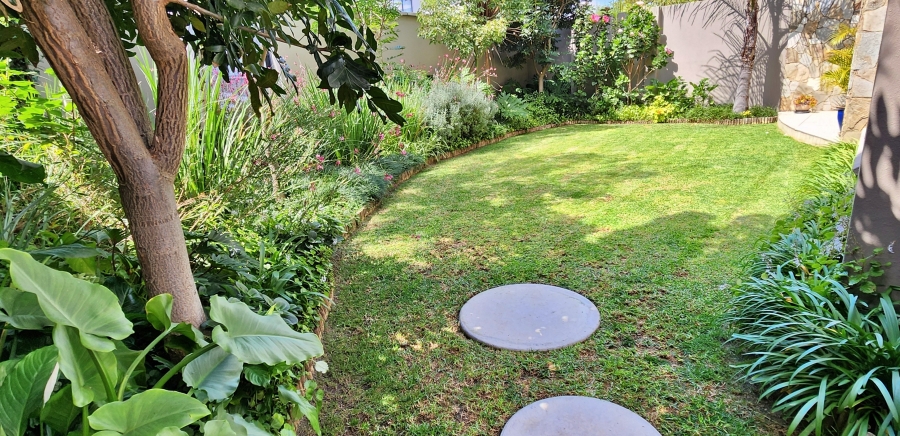 3 Bedroom Property for Sale in Waterfall Gauteng