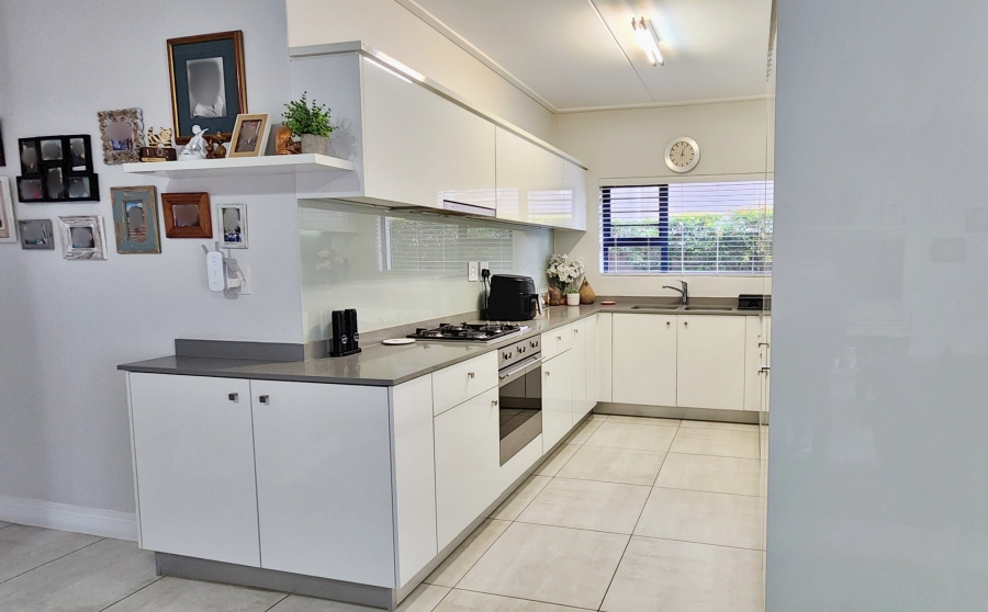 3 Bedroom Property for Sale in Waterfall Gauteng