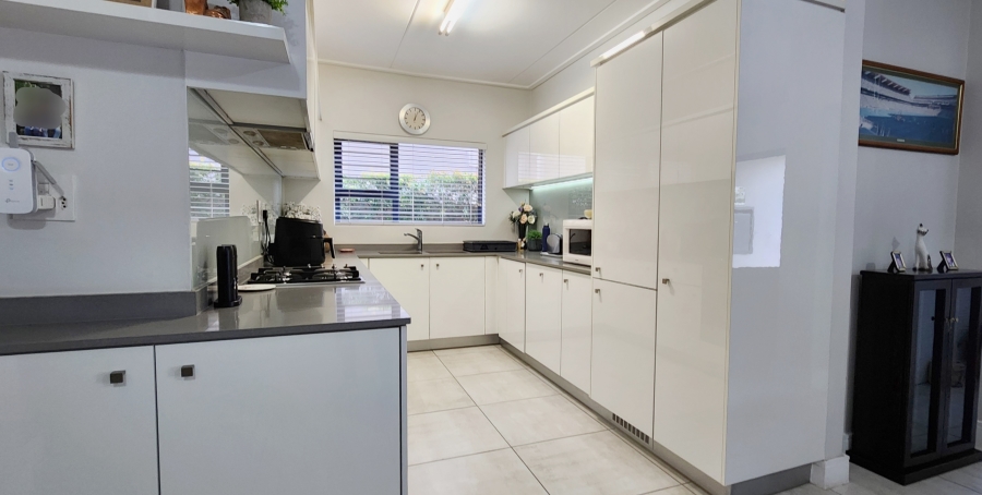 3 Bedroom Property for Sale in Waterfall Gauteng