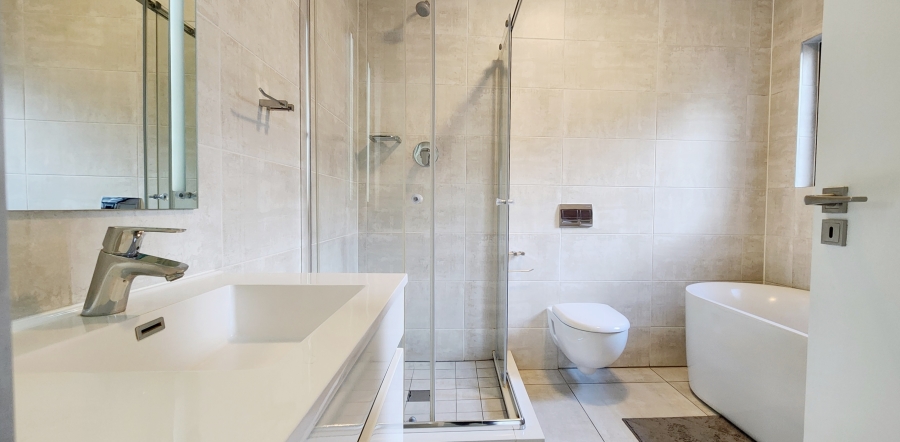 3 Bedroom Property for Sale in Waterfall Gauteng