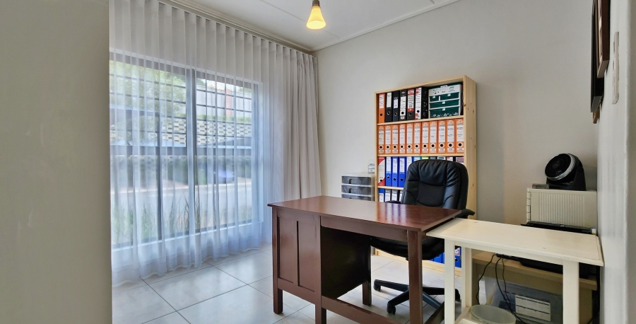 3 Bedroom Property for Sale in Waterfall Gauteng