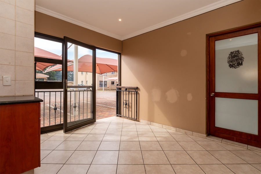 2 Bedroom Property for Sale in Kenleaf Gauteng