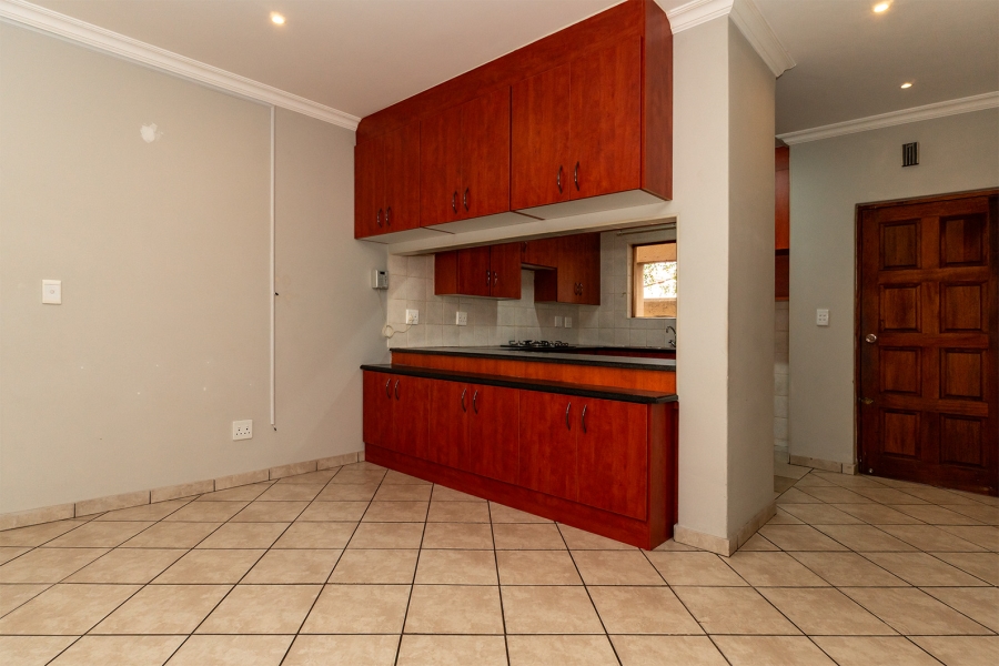 2 Bedroom Property for Sale in Kenleaf Gauteng