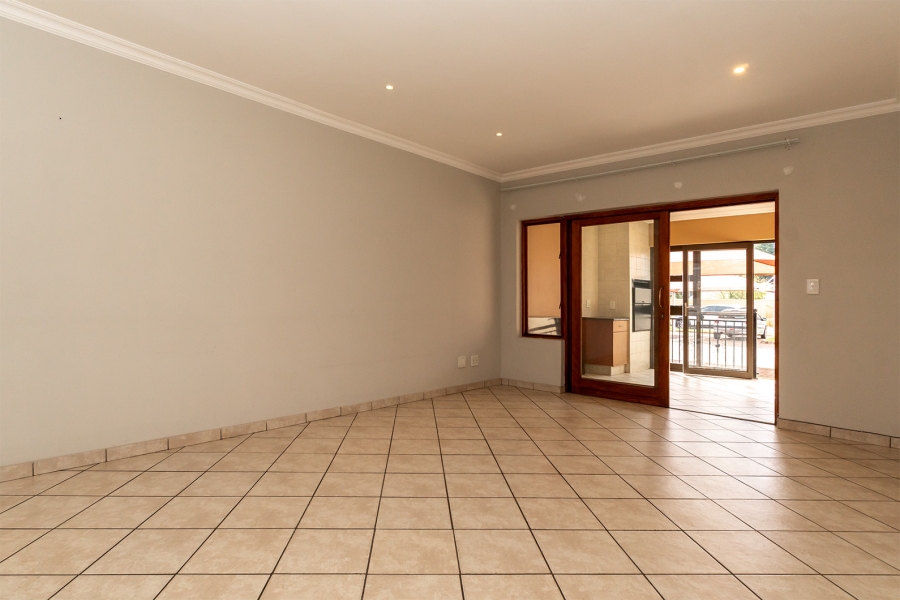 2 Bedroom Property for Sale in Kenleaf Gauteng