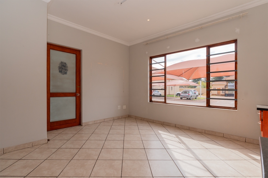 2 Bedroom Property for Sale in Kenleaf Gauteng
