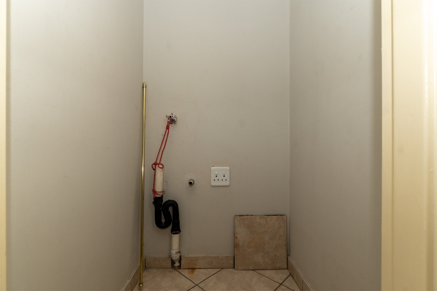 2 Bedroom Property for Sale in Kenleaf Gauteng