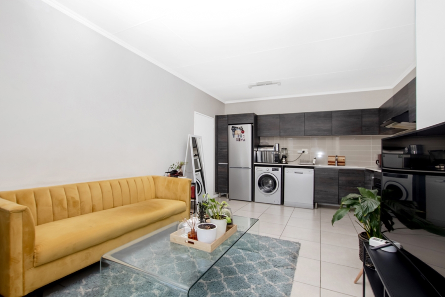 1 Bedroom Property for Sale in Petervale Gauteng