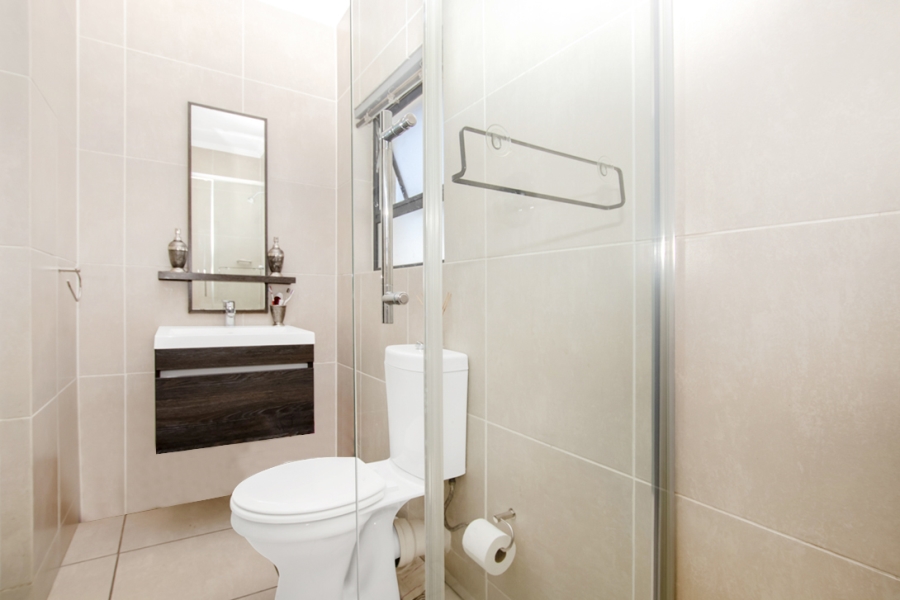 1 Bedroom Property for Sale in Petervale Gauteng