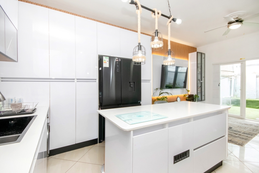 3 Bedroom Property for Sale in Ferndale Gauteng