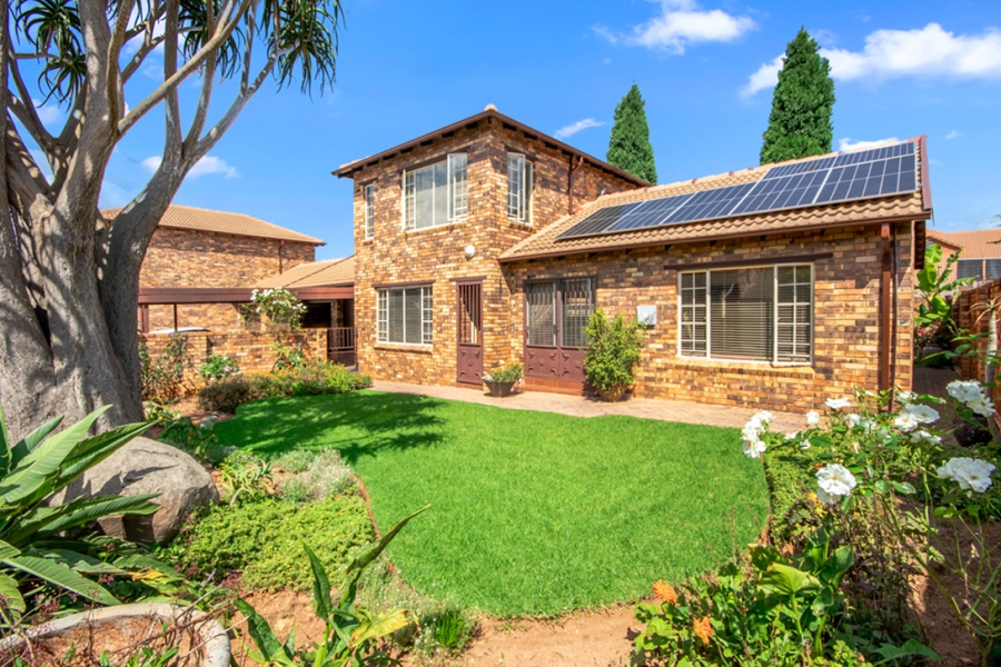 3 Bedroom Property for Sale in Sundowner Gauteng