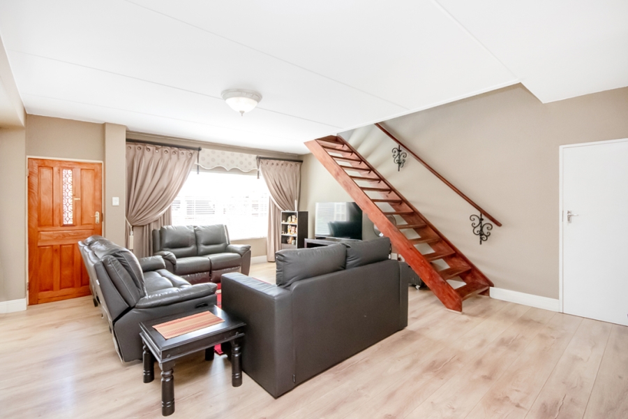3 Bedroom Property for Sale in Sundowner Gauteng