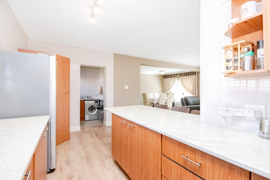 3 Bedroom Property for Sale in Sundowner Gauteng