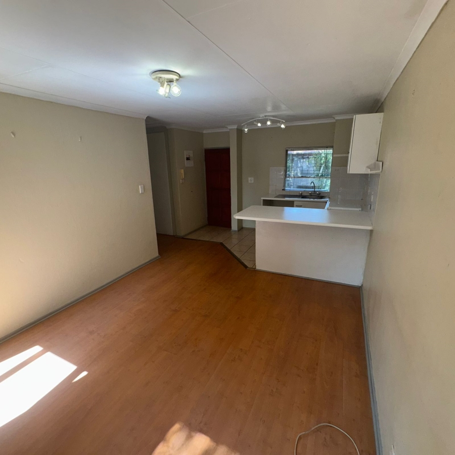 1 Bedroom Property for Sale in Beyers Park Gauteng