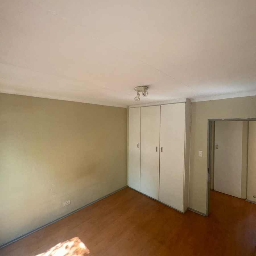 1 Bedroom Property for Sale in Beyers Park Gauteng