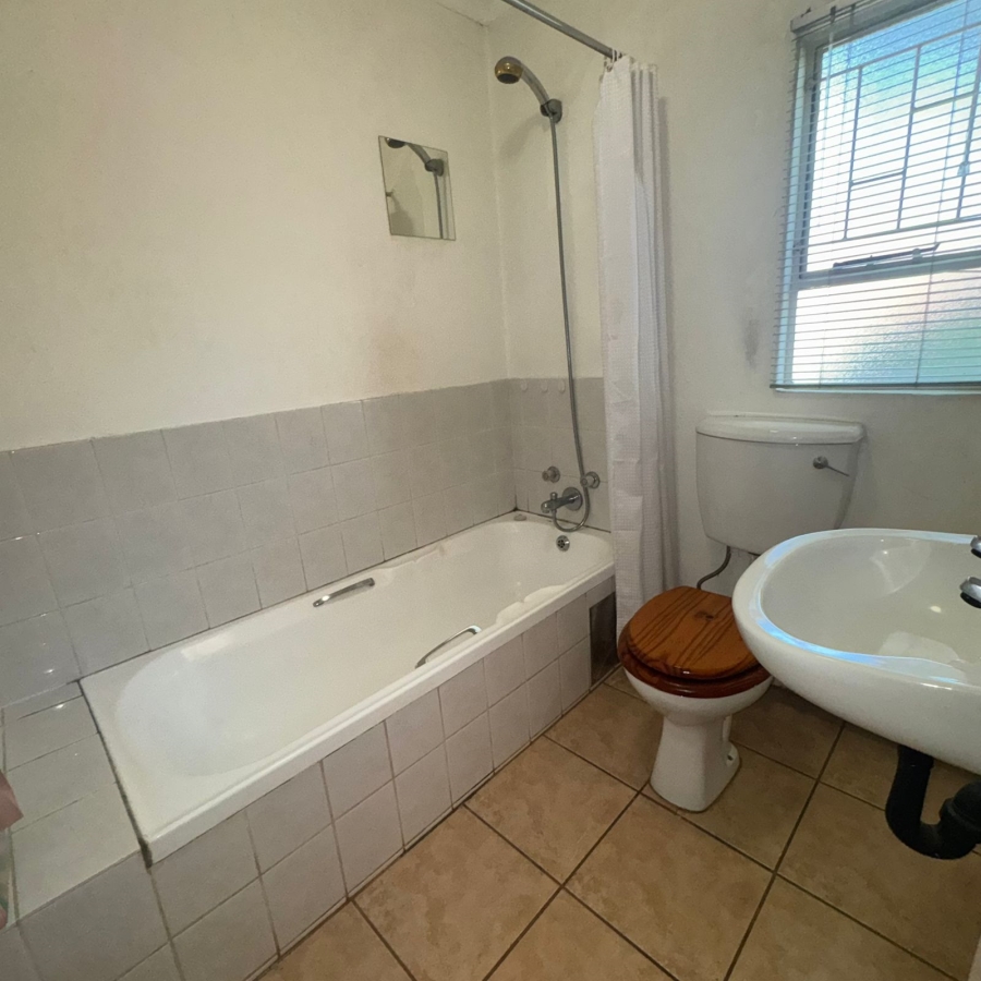 1 Bedroom Property for Sale in Beyers Park Gauteng