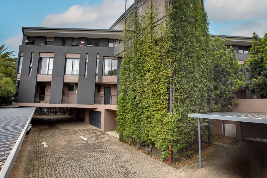 To Let 3 Bedroom Property for Rent in Rosebank Gauteng