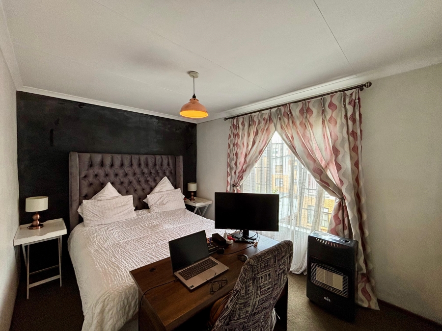 To Let 2 Bedroom Property for Rent in North Riding Gauteng