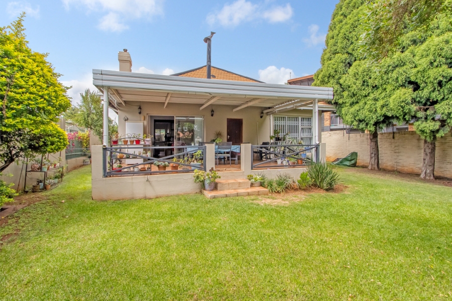 3 Bedroom Property for Sale in Linden Gauteng