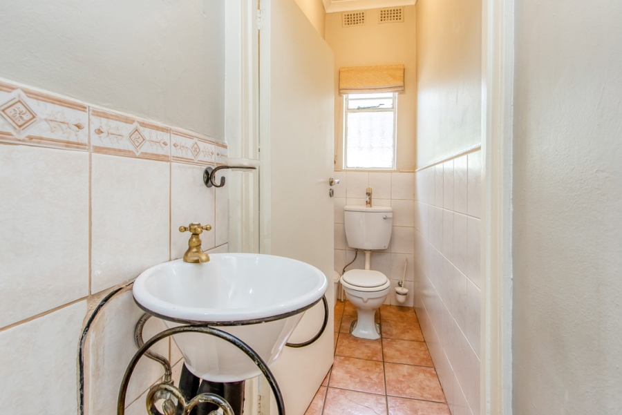 3 Bedroom Property for Sale in Linden Gauteng