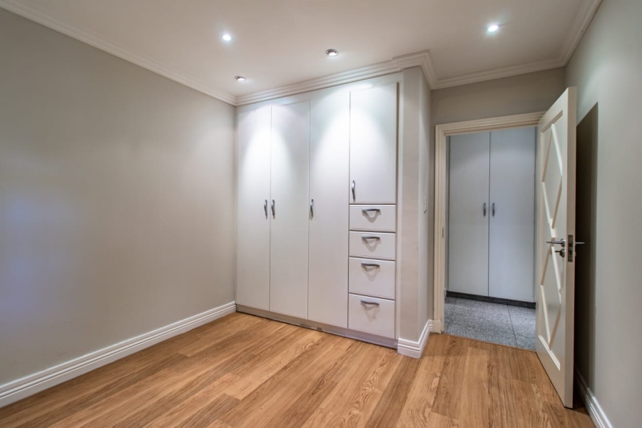 To Let 2 Bedroom Property for Rent in Bedfordview Gauteng