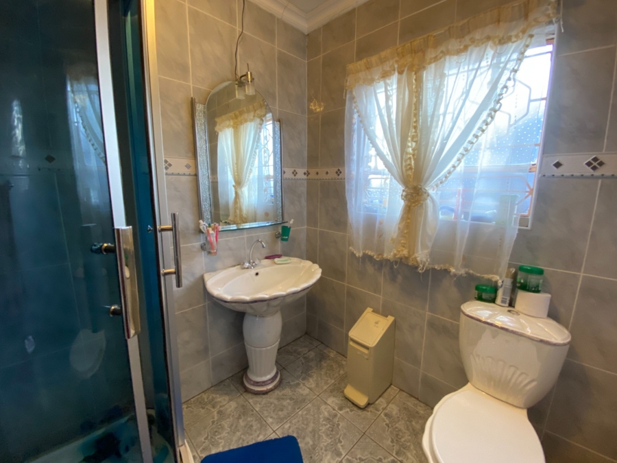 3 Bedroom Property for Sale in Lenasia South Gauteng