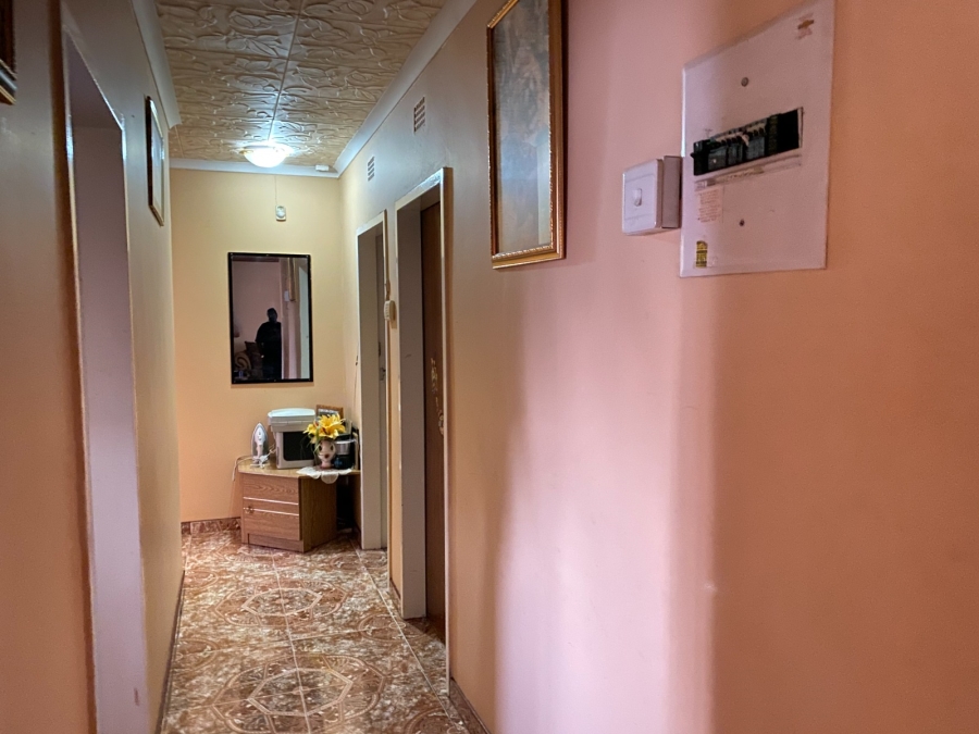 3 Bedroom Property for Sale in Lenasia South Gauteng