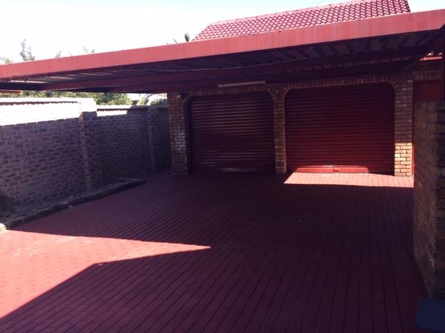 4 Bedroom Property for Sale in Birchleigh North Gauteng