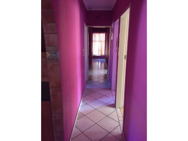 4 Bedroom Property for Sale in Birchleigh North Gauteng