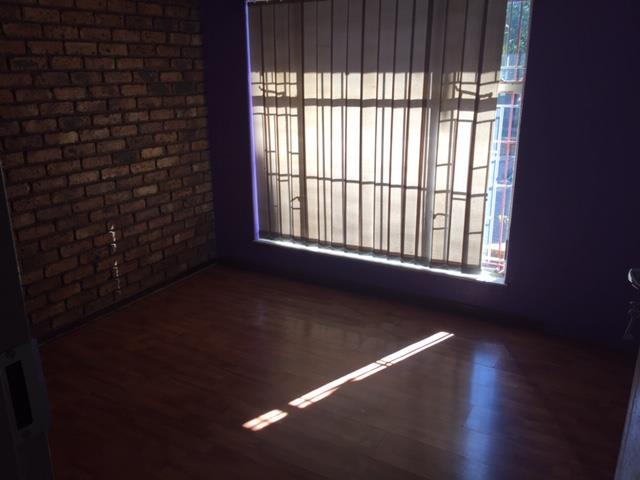 4 Bedroom Property for Sale in Birchleigh North Gauteng