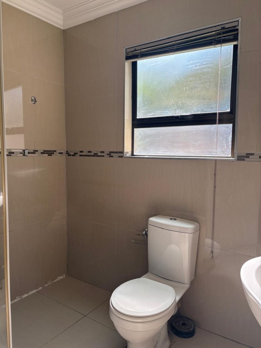 To Let 2 Bedroom Property for Rent in Randhart Gauteng