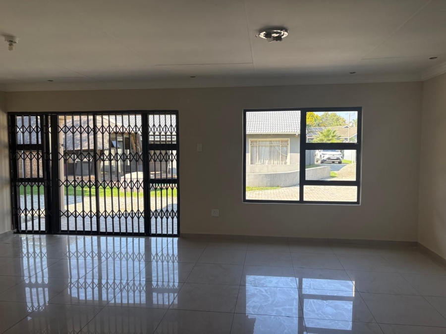 To Let 2 Bedroom Property for Rent in Randhart Gauteng