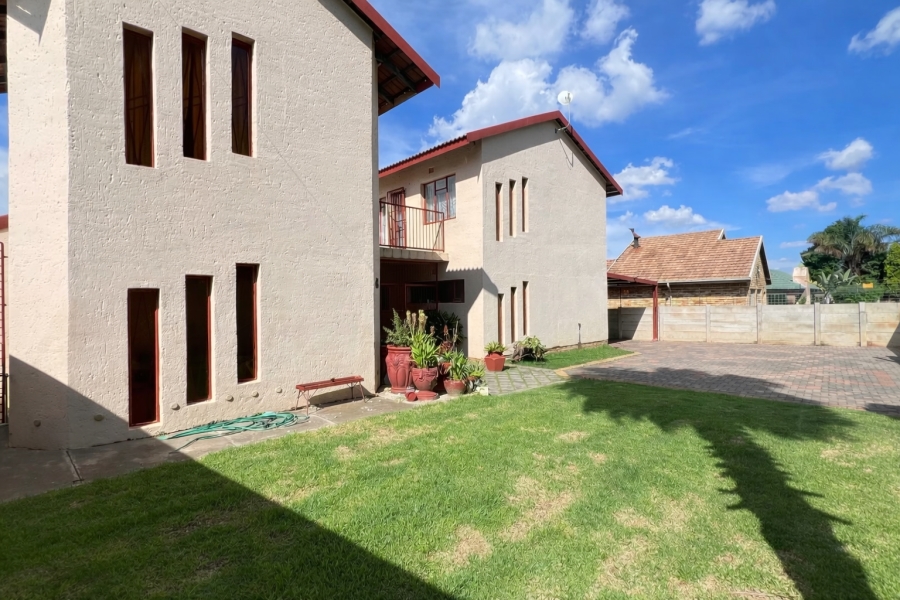 4 Bedroom Property for Sale in Randpoort Gauteng