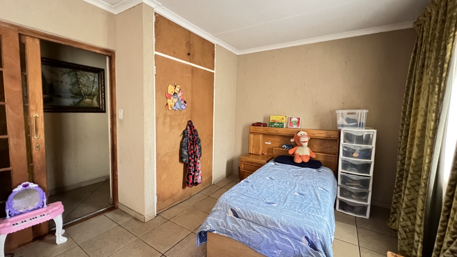 4 Bedroom Property for Sale in Randpoort Gauteng