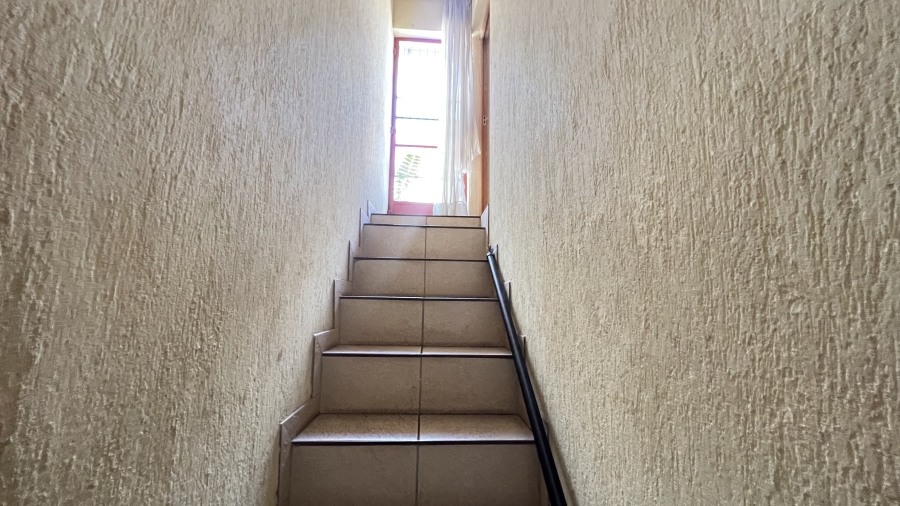 4 Bedroom Property for Sale in Randpoort Gauteng