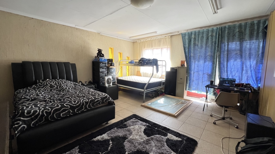 4 Bedroom Property for Sale in Randpoort Gauteng